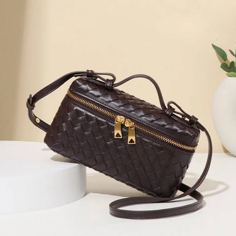 fashion boxed handbag quilted chain dia pattern messenger high quality PU material ladies small bag high-quality