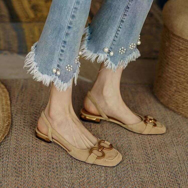 French Style Low Heel Closed Toe 2025 Summer New Backless Horsebit Suede Strap Sandals for Women