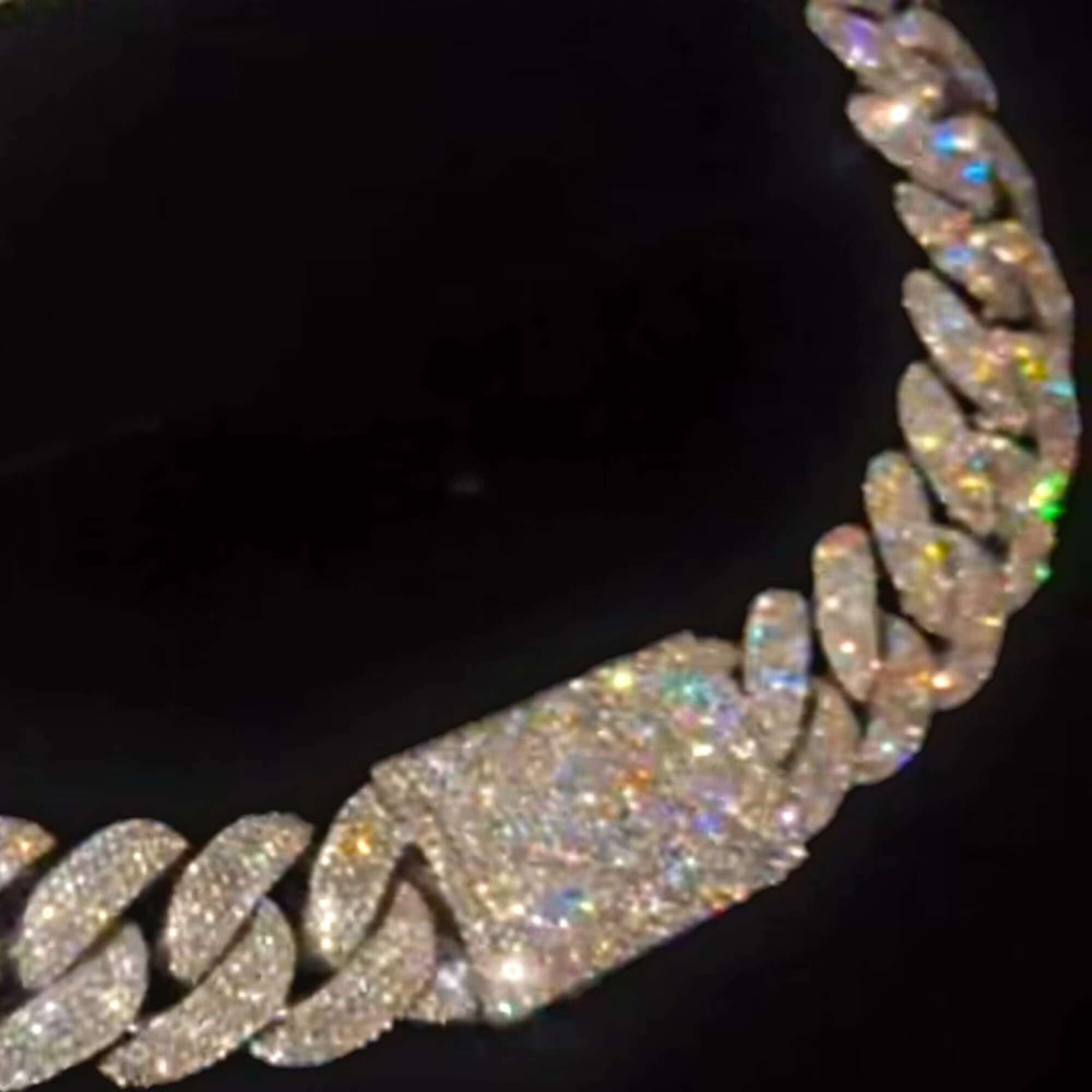 Customized 20 mm Cuban Link Moissanite Diamond Chain High Quality 925 Sterling Silver White Gold Diamond Chain