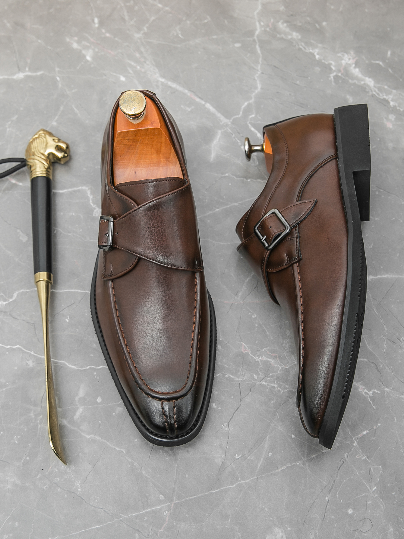 1892- New handmade British style buckle business leather shoes for men's formal wear, single shoes for office and professional wear, men's s