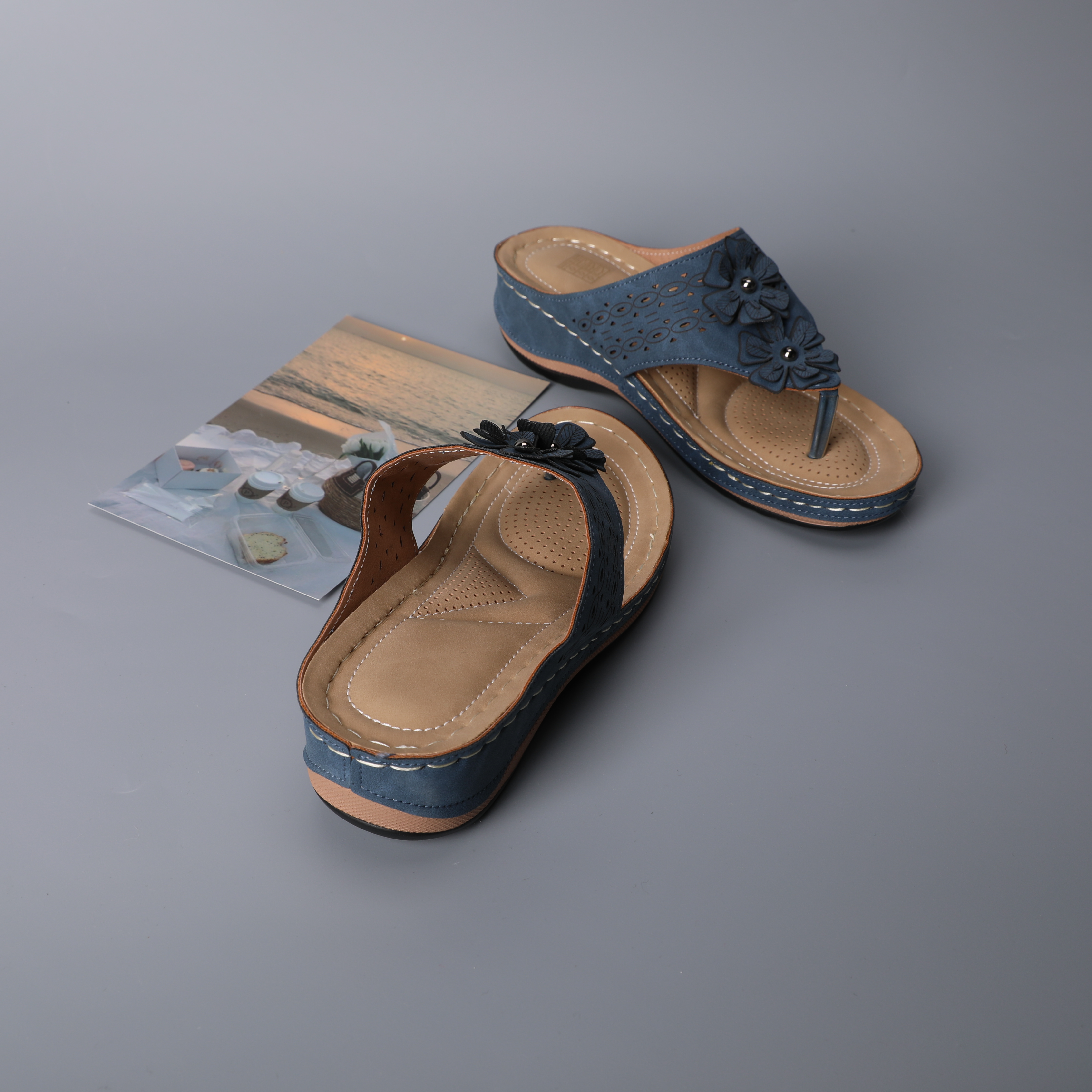 D01- Women's Wedge Sandals: Summer women's waterproof thick bottom flip flops, comfortable casual wear, women's wedding wedge sandals