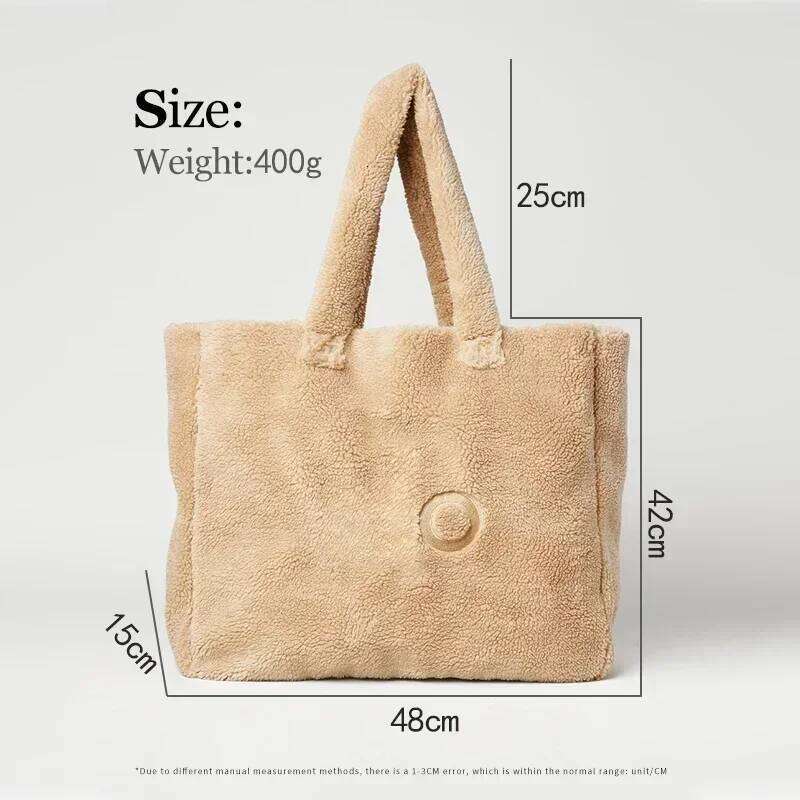 Designer bag 2025 Trustworthy Sherpa Yoga Cute Handbag Plush Shoulder Comfortable Large Capacity Makeup Storage Bag Autumn and Winter