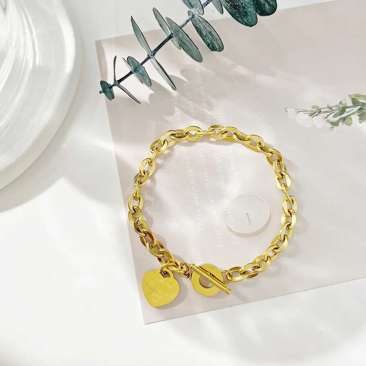 Hot Selling Titanium Steel Heart Link Bracelet For Women Gold Color Office Hand Jewelry Gifts Wholesale W250709