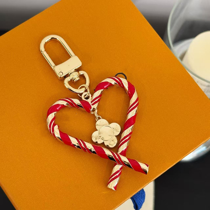 Vivi Xmas Bag Charm Keychain Designer Fleur de Monogram Bag Charm Chain Womens Fashion Gold Buckle Keychains Luxury Car Keyring Leather Womens Accessories