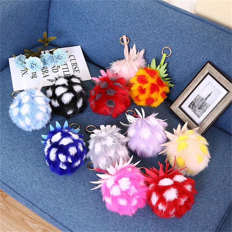 13cm Faux Rabbit Fur Pineapple Pendant Key Chain Women Bag Charms Bunny Keychain Trinket Party Gift 250708