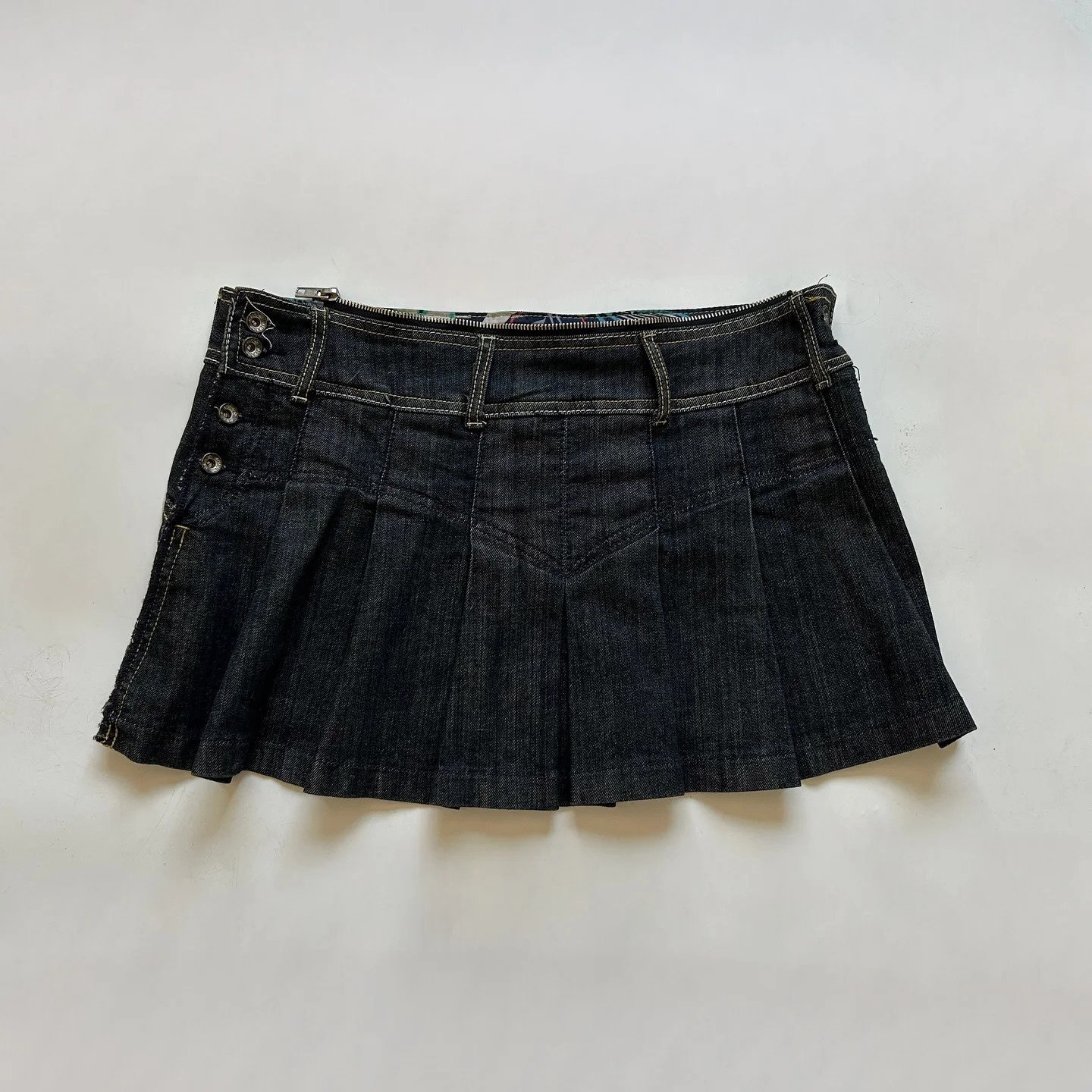 2K Skirt Sets Black Suspender Hollow Out Two Piece Women Outfits Fashion Sexy ALine Pleated Harajuku Streetwear 250709