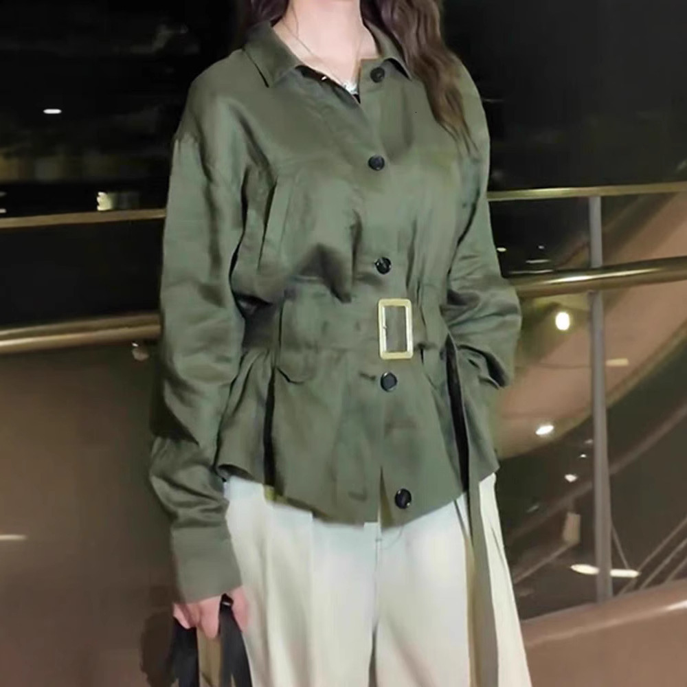 Super Stylish Unique Beautiful Light High-End Youthful Trendy Army Green Casual Top for Women Early Spring 201029