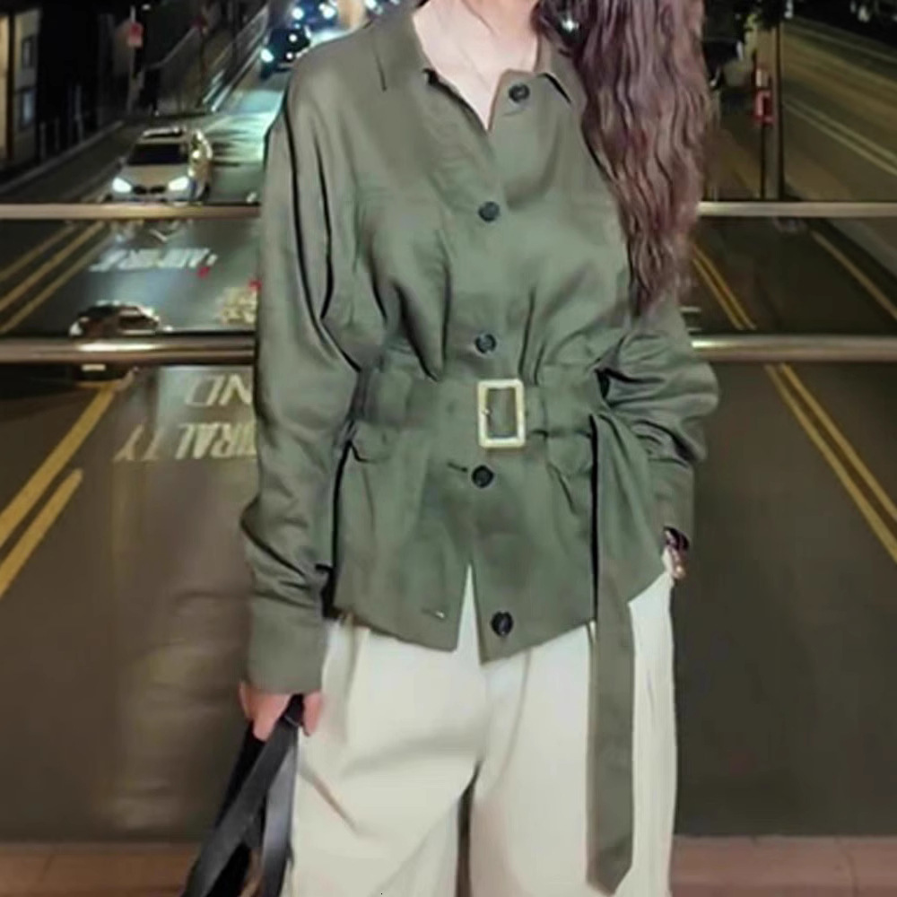 Super Stylish Unique Beautiful Light High-End Youthful Trendy Army Green Casual Top for Women Early Spring 201029