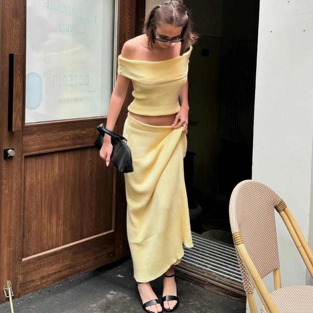 Tuularose Knitted Skirt Twopiece Set Womens Summer One Shoulder Sleeveless Top High Waist Slit Casual Lady Set 250709