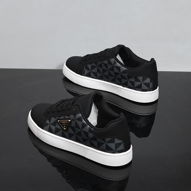 Designer Shoes Black Shoes Men Autumn Casual Leather shoes Men anti-odor Trendy shoes New Black Durable Anti-slip Workboard shoes Free shipping