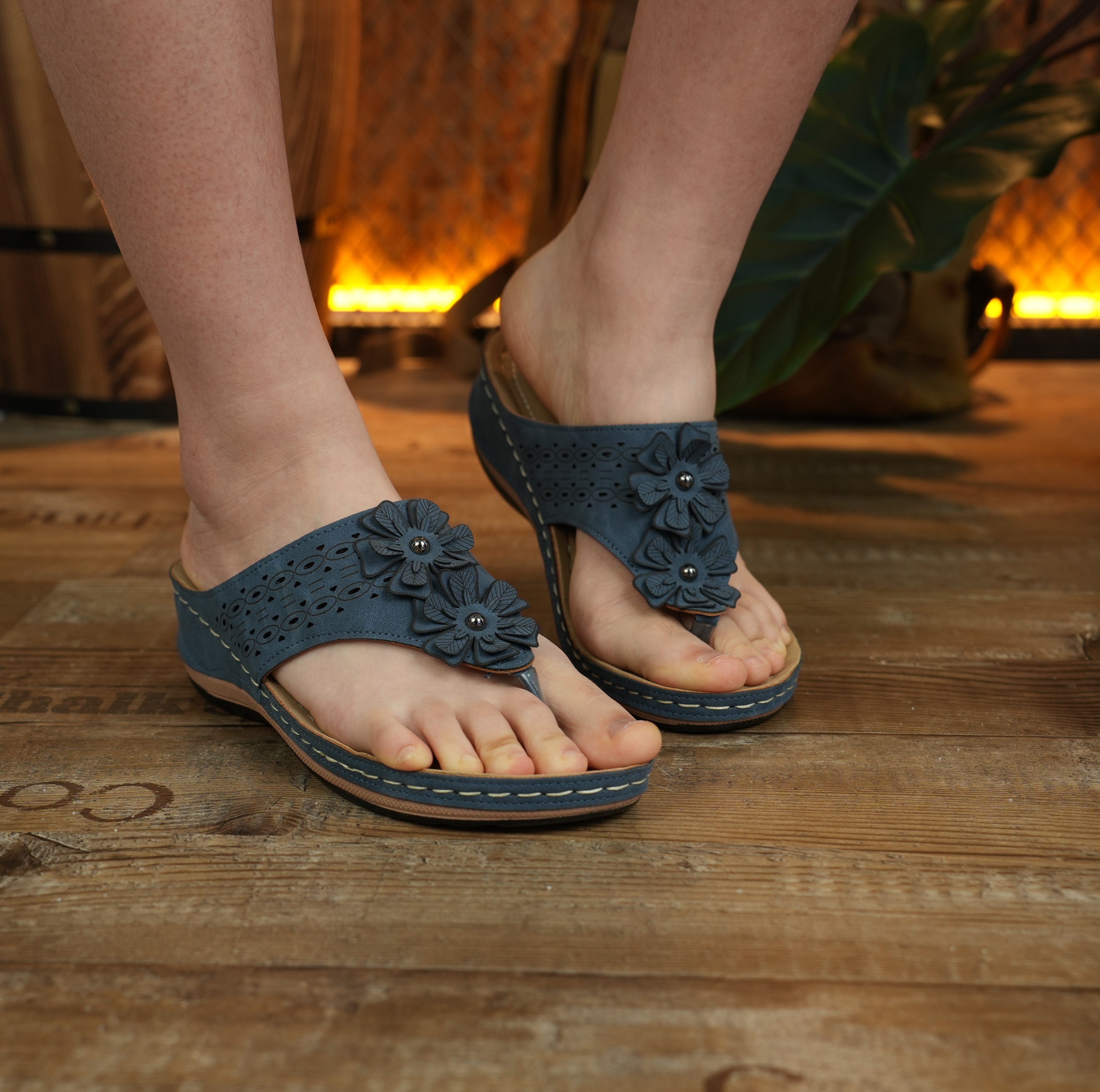 D01- Women's wedge sandals: Summer fashion women's waterproof thick sole flip flops, comfortable casual wear, wedding wedge sandals for wome