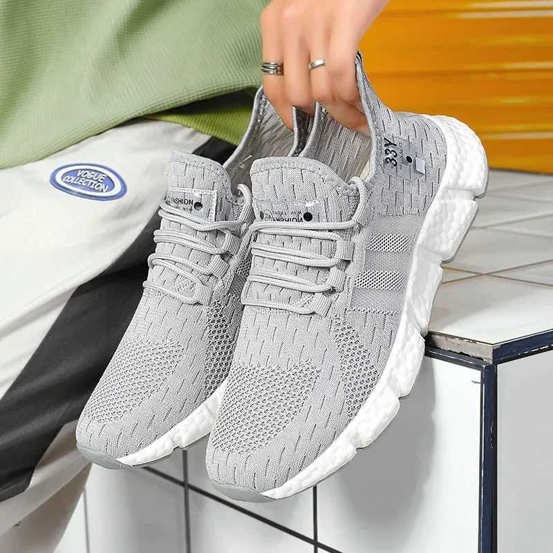 Men Running Shoes Breathable Mesh Sports Shoes Women Sneakers Lightweight Casual Tennis Shoes Male Tenis Masculino Z250709