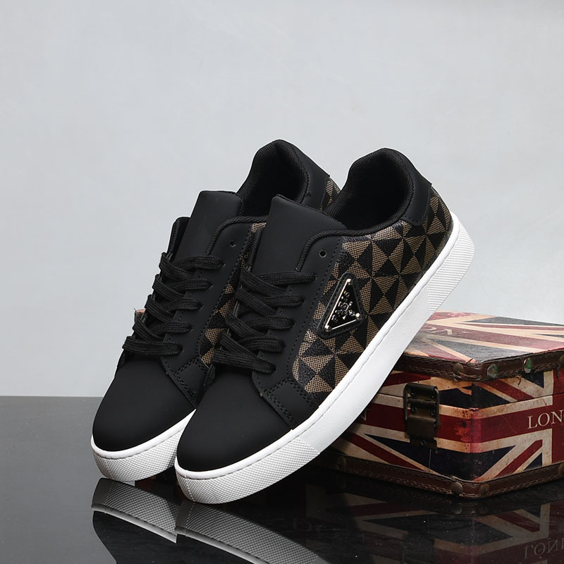 2025 New Designer Men's Board Shoes Outdoor Sports Color-block Shoes Anti-odor Trendy Shoes Black Anti-slip Luxury Beach Work Board Shoes Free Sh