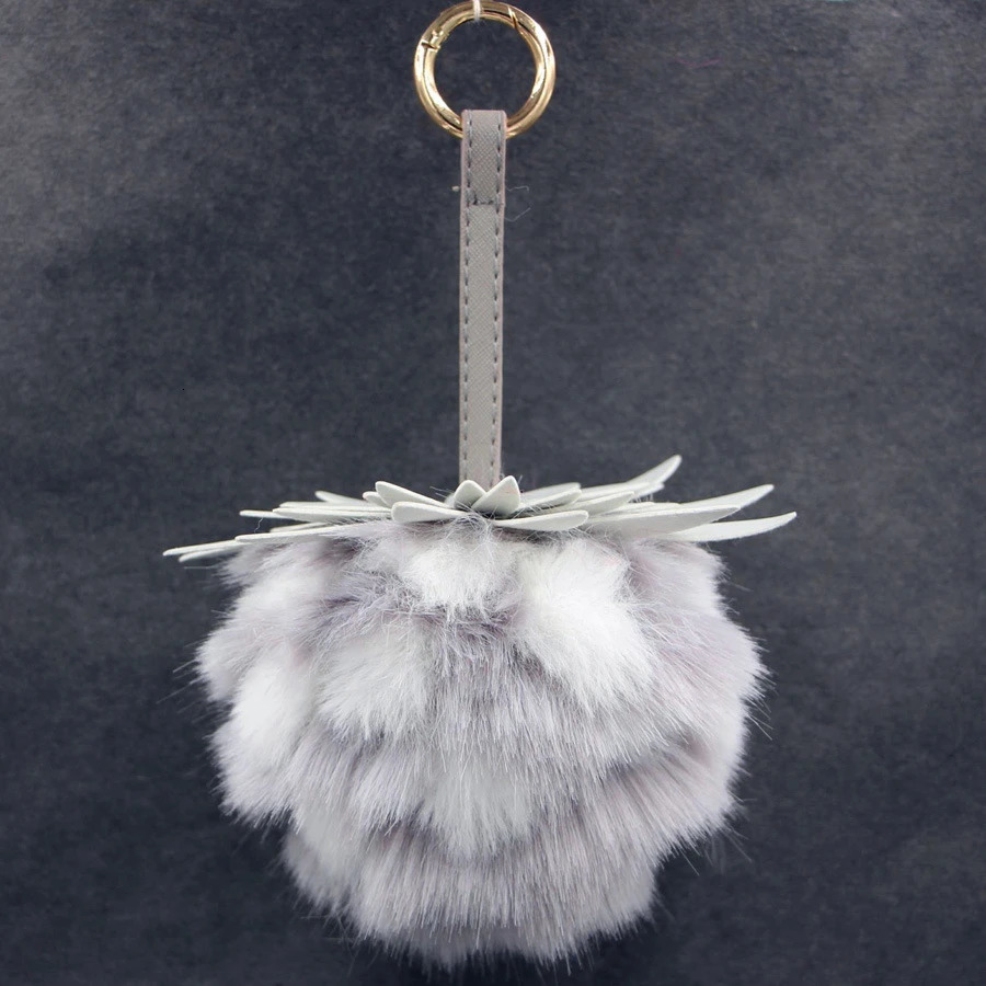 13cm Faux Rabbit Fur Pineapple Pendant Key Chain Women Bag Charms Bunny Keychain Trinket Party Gift 250708