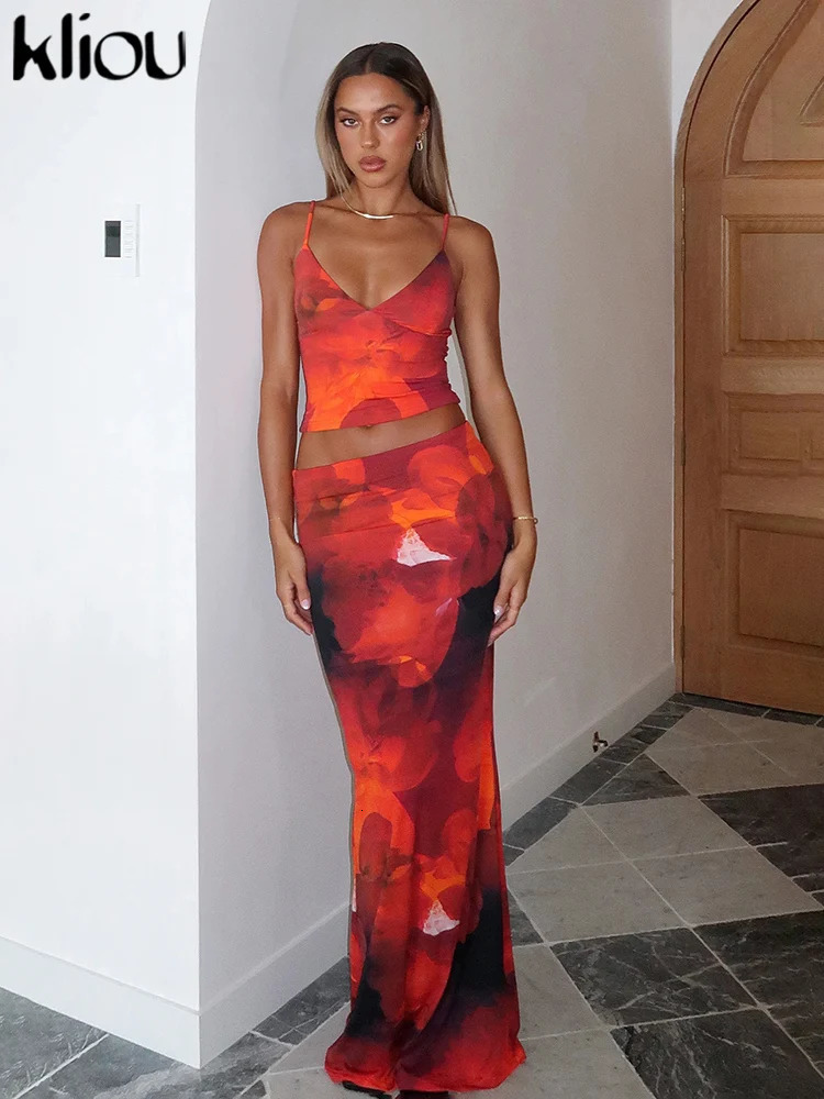 Stunning Paneled Print 2Piece Set for Women Hipster Sexy Low Neck Slim Camisoles High Waist Maxi Skirts Female Attirewear 250709