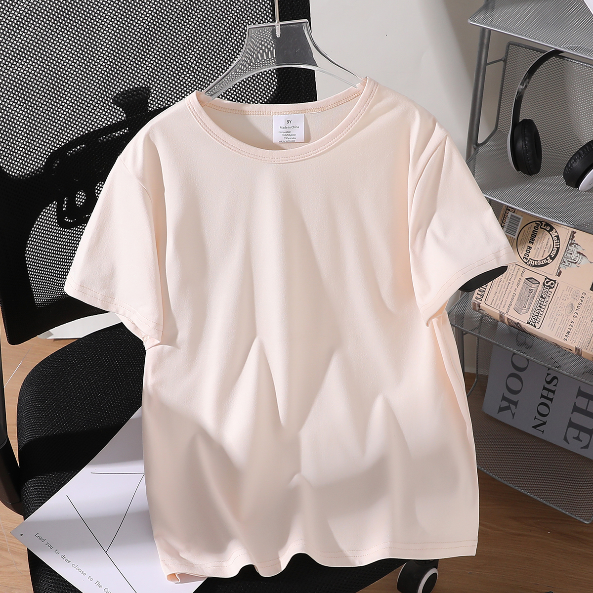 Solid color short sleeve T-shirt Men's Solid Color Breathable Cotton Short-Sleeve T-Shirt - Lightweight & Slim Fit Summer Casual