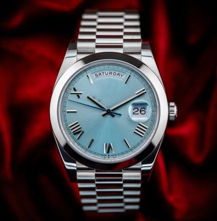 Men's Hot-Selling Wristwatch Model 228206 with Day Date Display - Ice Blue Roman Numerals & Leather Strap