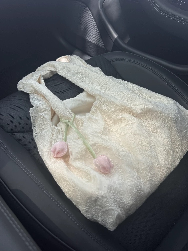 Lace Flower Canvas Bag for Women 2025 New Large Capacity Single Shoulder Support Bag Commuter Underarm Bag