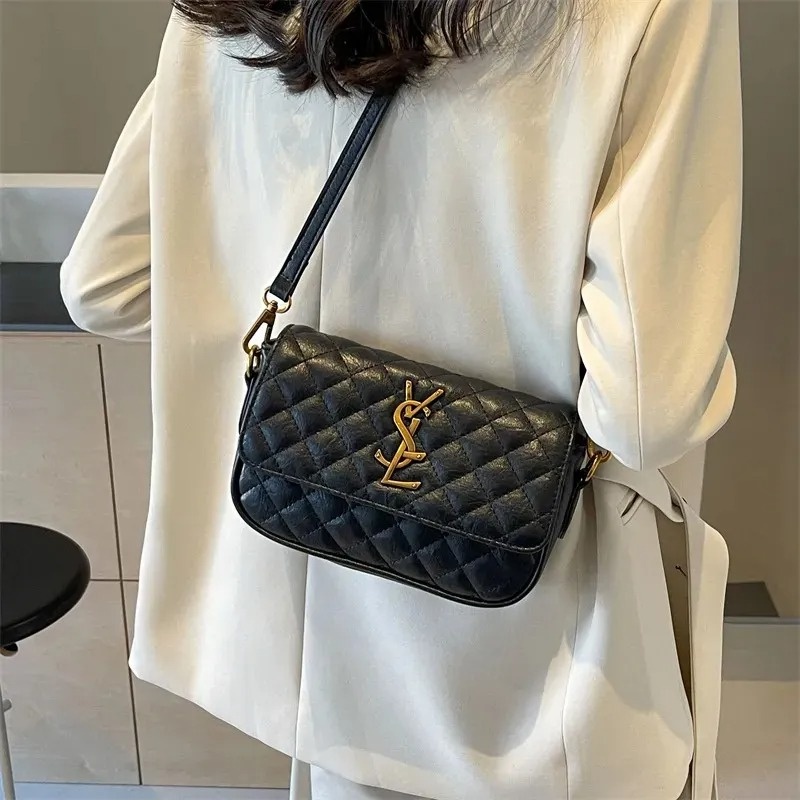 Designer Bag Luxury Bag Crossbody Bag Shoulder Bag Purse 2025 New Fashion Hundred Banquet Bag High Quality Leather Tramp Bag Multicolor Buckle Crescen