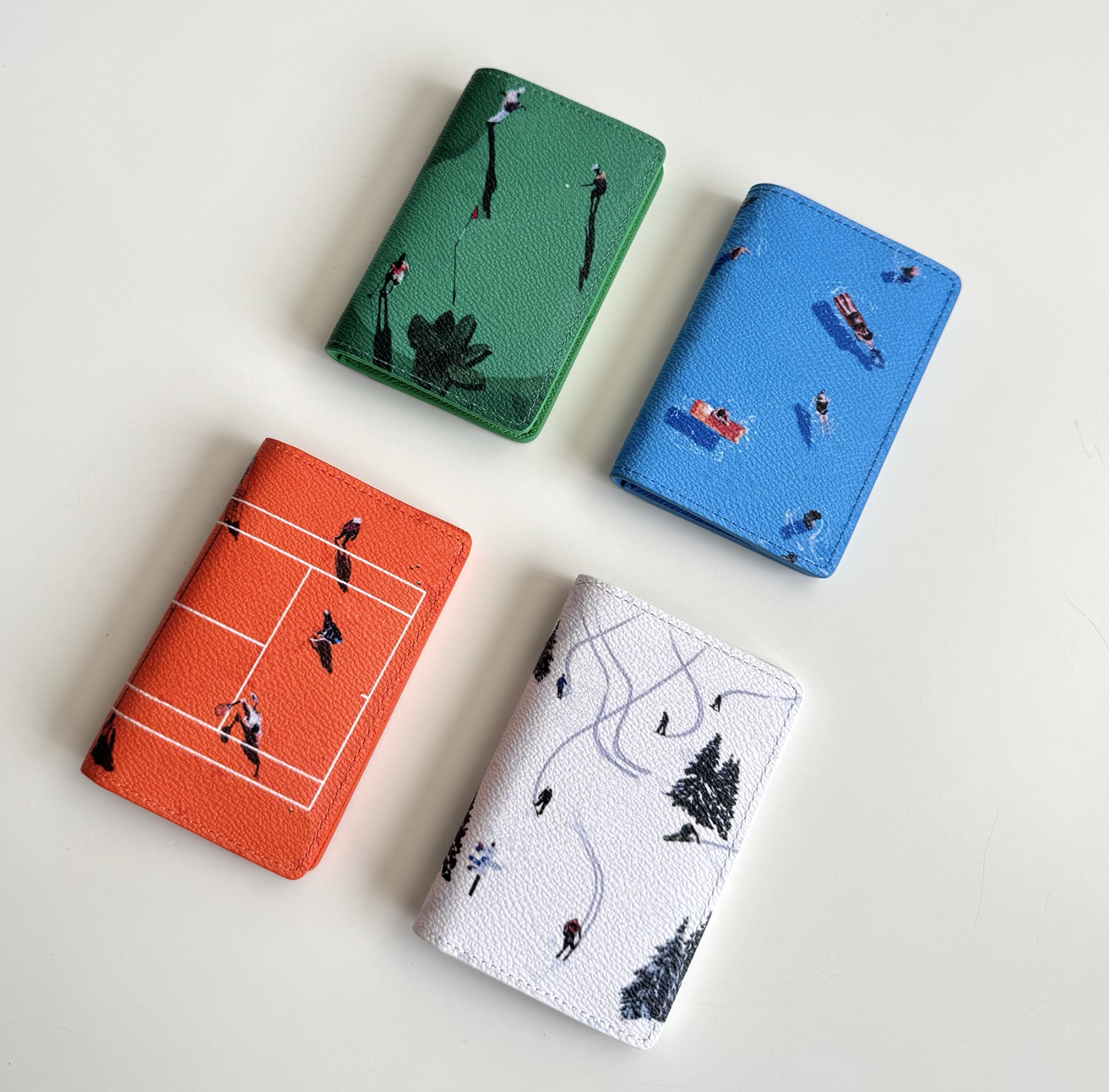 10A Genuine Leather Designer Small Wallet Men's Classic Flower Card Holders Mirror Quality Sports Scene Pattern Short Purse Luxury Pocket Organiser with Box Dust Bag