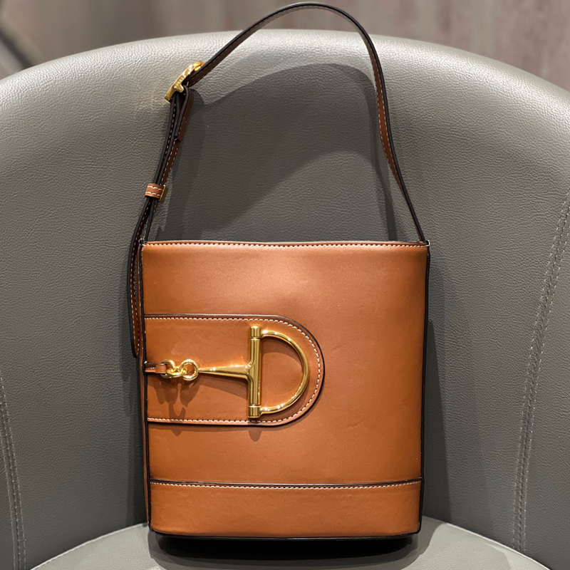 Bucket Bag Shoulder Bag Designer Purse Cross Body Bag Underarm Handbag Dhgate Luxury Bag Designer Metal Fittings Internal Zipper Pocket Cowhide Leather sac de luxe