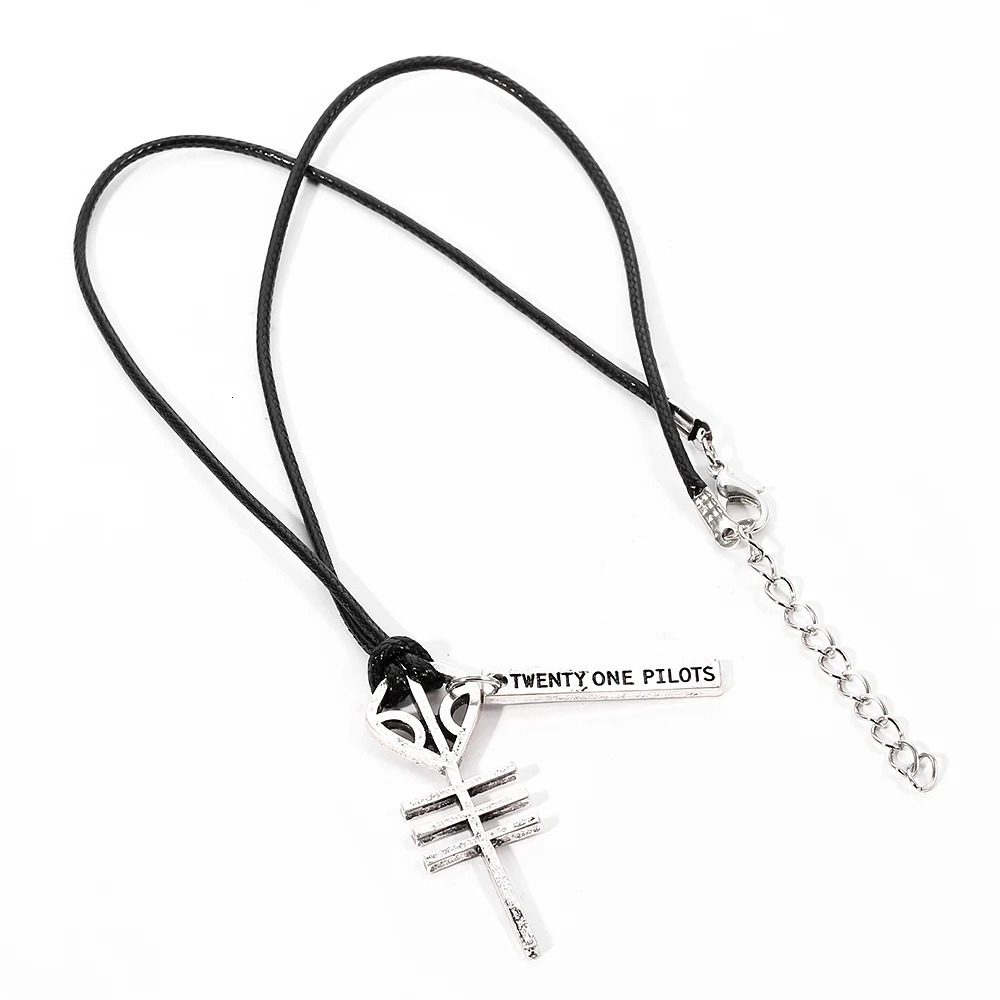 Twenty One Rock Band Necklaces Pendants Cord BFF Friends Skeleton Necklace Punk Men Women Music Hip Hop Jewelry y250704