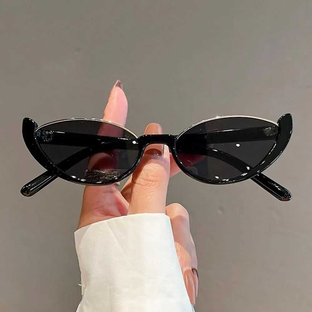 Vintage Small Cat Eye Sunes for Wen Trendy Half-fe Sun es UV400 Fashion S Eyewear Summer Anti UV Sunes W250709