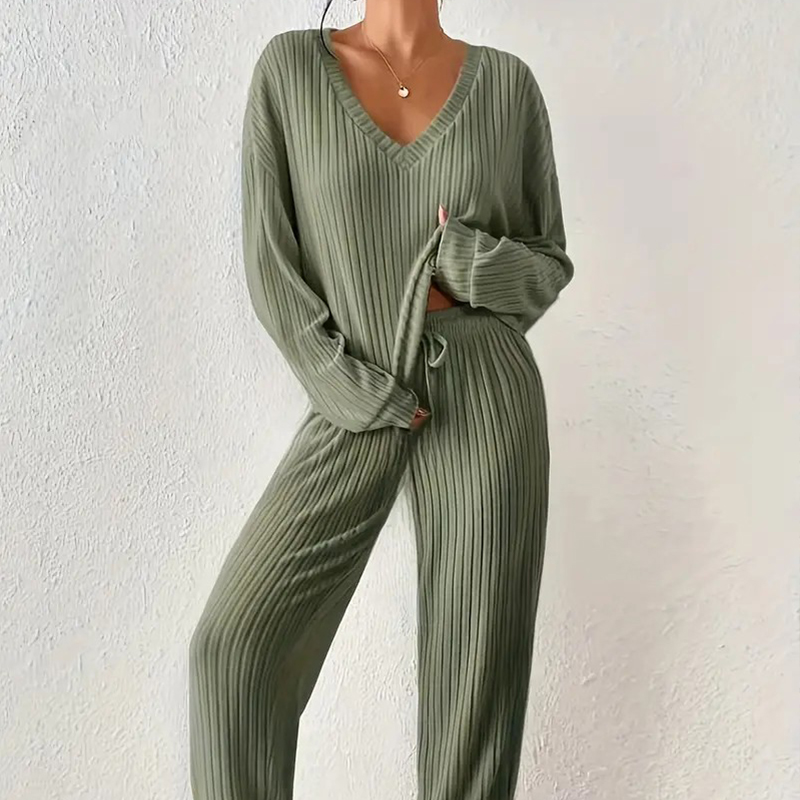 Women's Two Piece Pants Chic & Comfortable Ladies' Matching Top-and-Bottoms Outfit for Everyday Wear