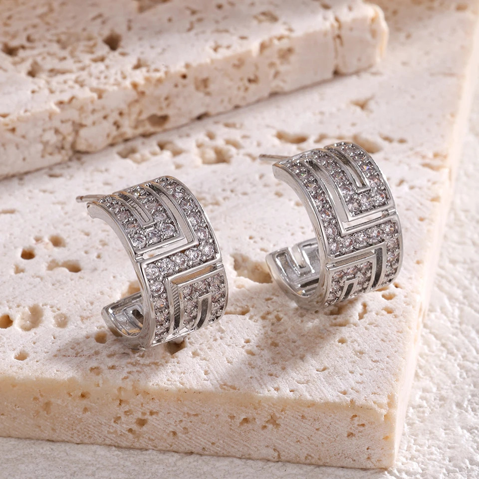 C Shaped Hollow Stud Earrings Fashion Brand Jewelry Crystal Geometric Earrings for Women Party Accessories 250710
