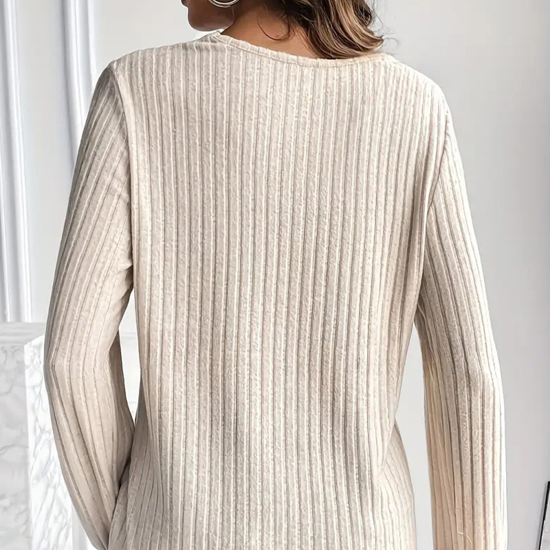 Women's Knits & Tees Chic Apparel Essentials: Diverse Range of Women's Comfortable Knitted Shirts