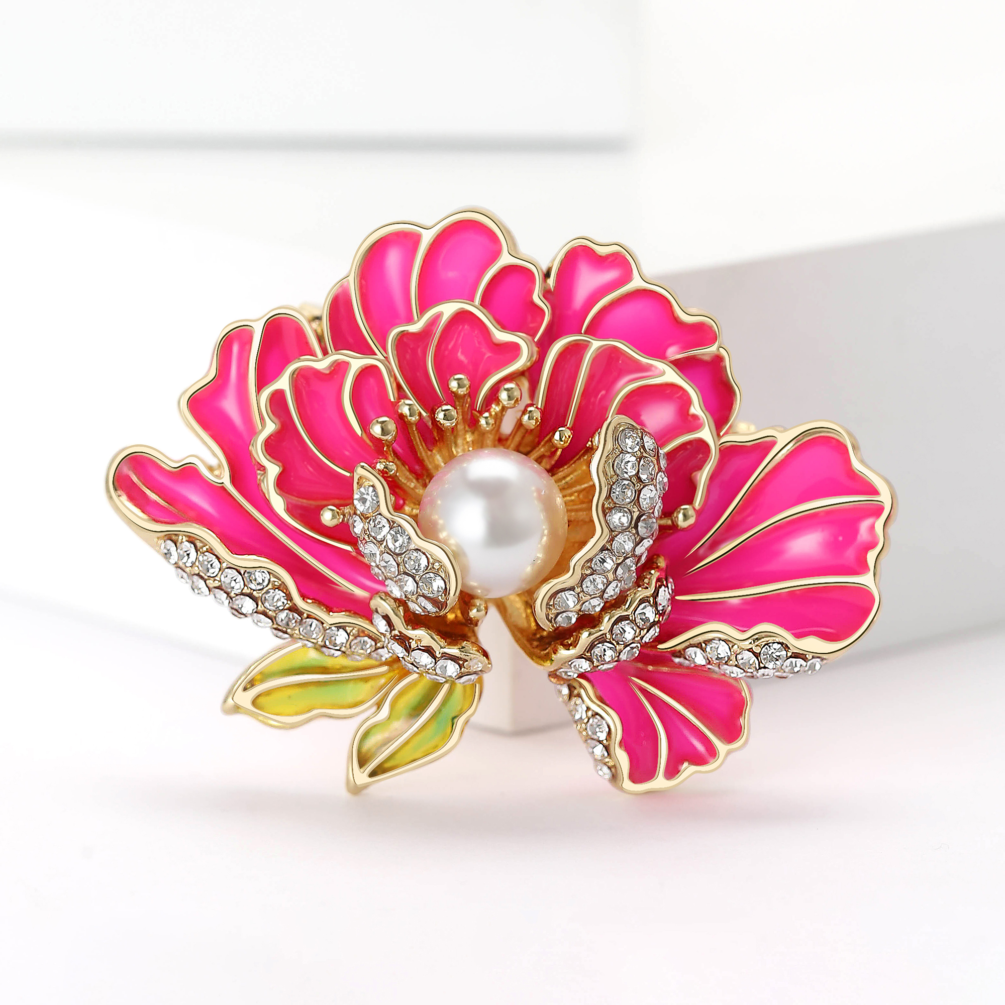 Spettame Fiorite Di Smalto Per Donne Per Pin Rosa Rosa Con Pins Per Peperoncini.