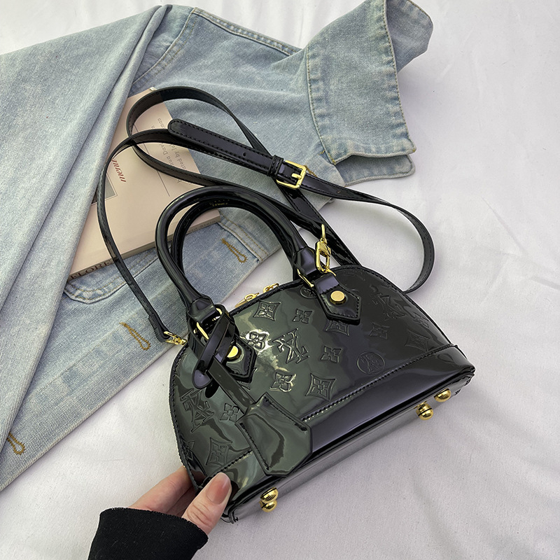 new Free Shipping designer Shoulder Bags for woman outdoor handbag versatile and fashionable single shell bag