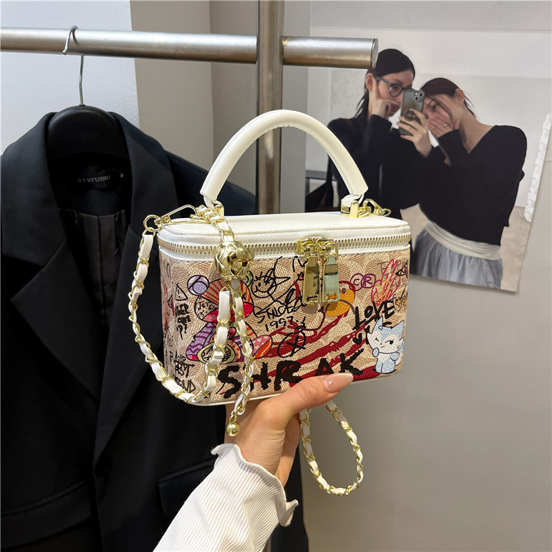 2025 hot new free shipping designer bags for womens pink white brown white Graffiti Box Bag Versatile Fashion Personalized Bag
