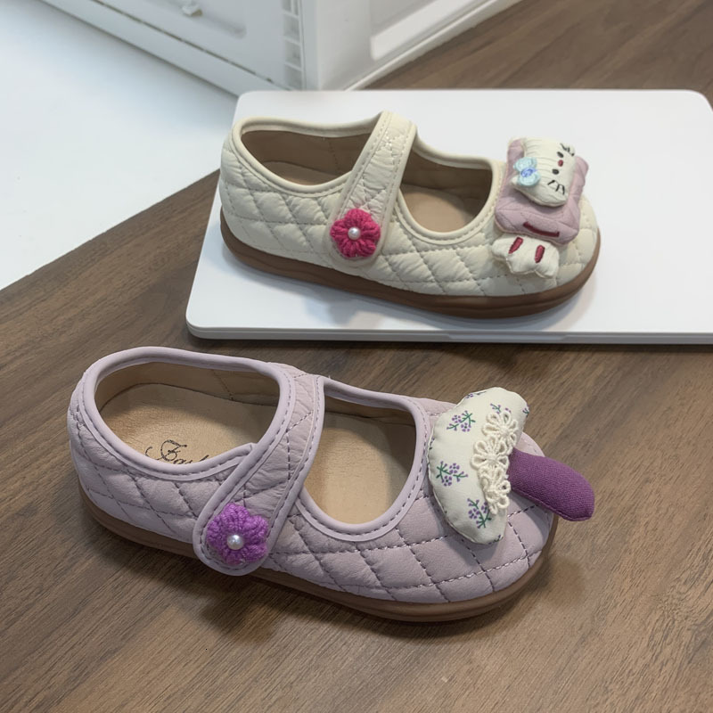 Autumn Girls Princess Shoes Cute Pendant Little Chanel Style Diamond Shaped Shallow Mouth Single Shoes Little Girls Shoes Trendy 250710