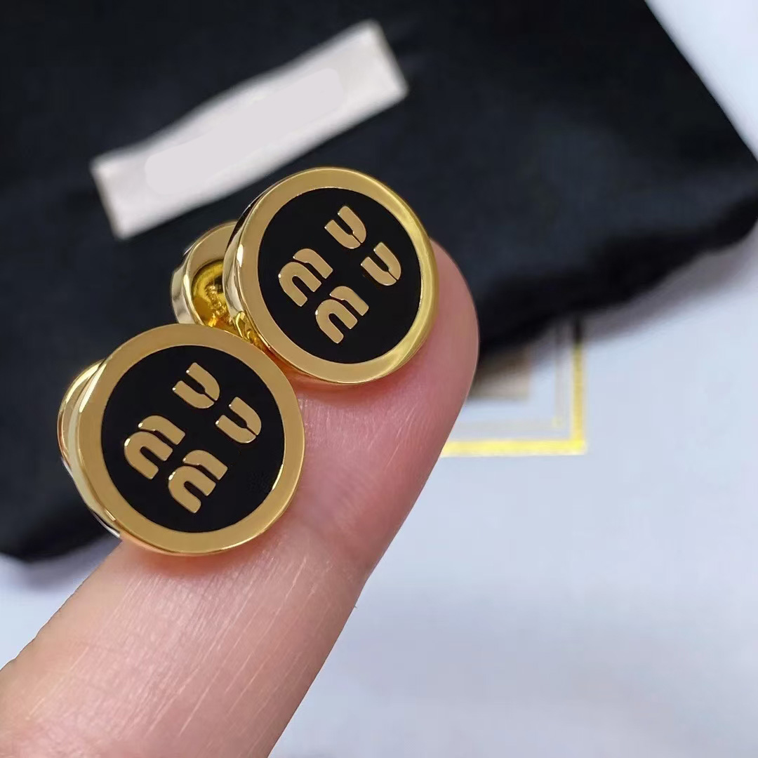 designer earrings High quality Luxury goods Fashion mm earrings Simple and elegant earrings women fine jewelry Men and Women Gift Jewelry