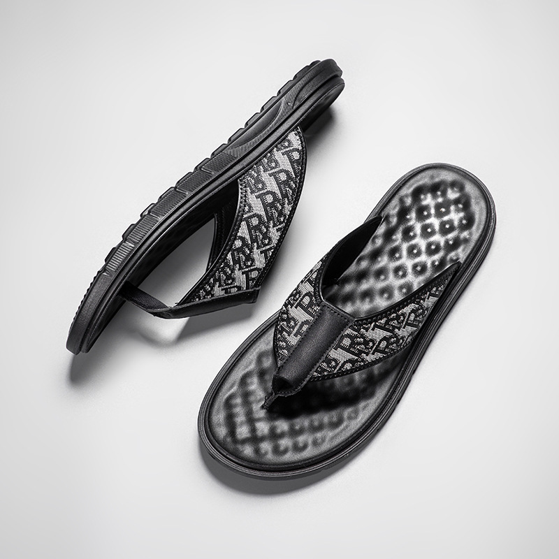 free shipping designer Sandals for man breathable and fashionable Flip Flops casual black slippers