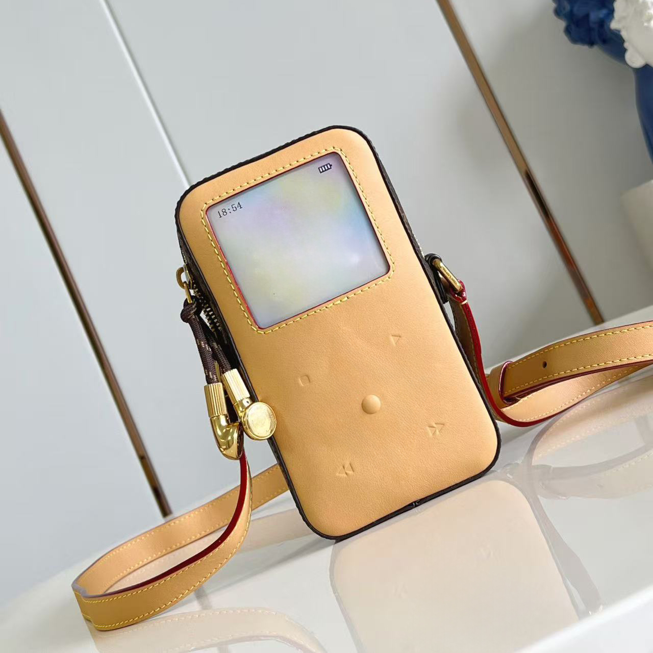 2025 Music Player Wearable Wallet 10a Clutch Bag Crossbody Casual Luxury Designer Top Handbag Bag Purse Pouch M14804 Top quality Fan Bag womens Shoulder Bag M14063