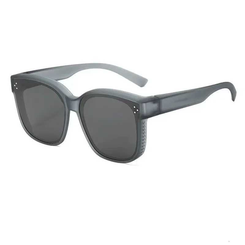 Fit Over is Men Wen UV400 Wear Sunglasses Foldable Myopia Sunglasses Cover W250709
