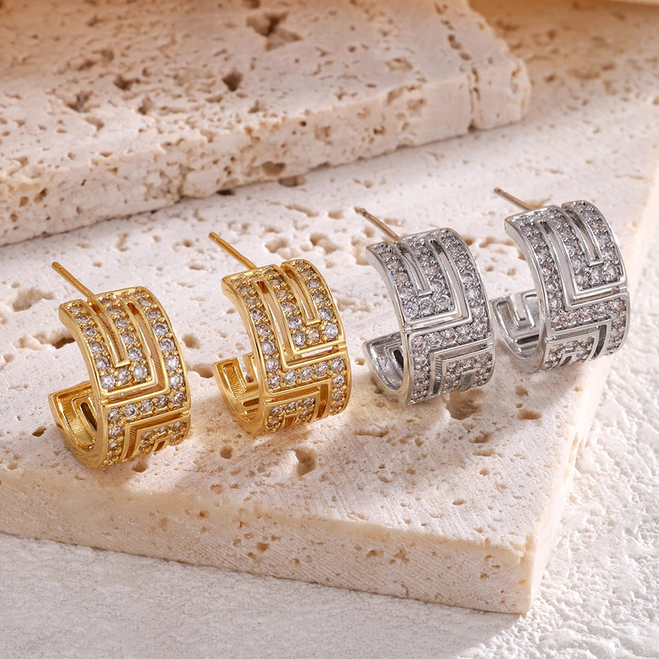 C Shaped Hollow Stud Earrings Fashion Brand Jewelry Crystal Geometric Earrings for Women Party Accessories 250710