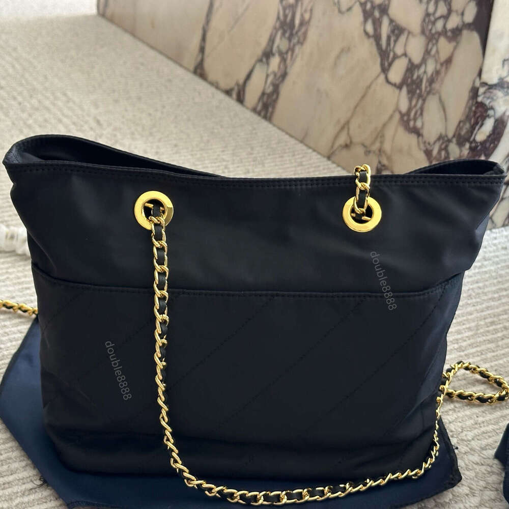 Designer nylon chain tote bag shopping bags travel bag armpit bags luxury women shoulder bags crossbody bags leisure bags duffle bags work bags Outdoors bag beach bag