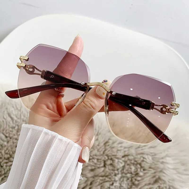 New Borderss Metal Sunes Wens Stylish Gradient Sun es Wen Luxury Brand Designers Eyewear UV400 Sunglasses W250709