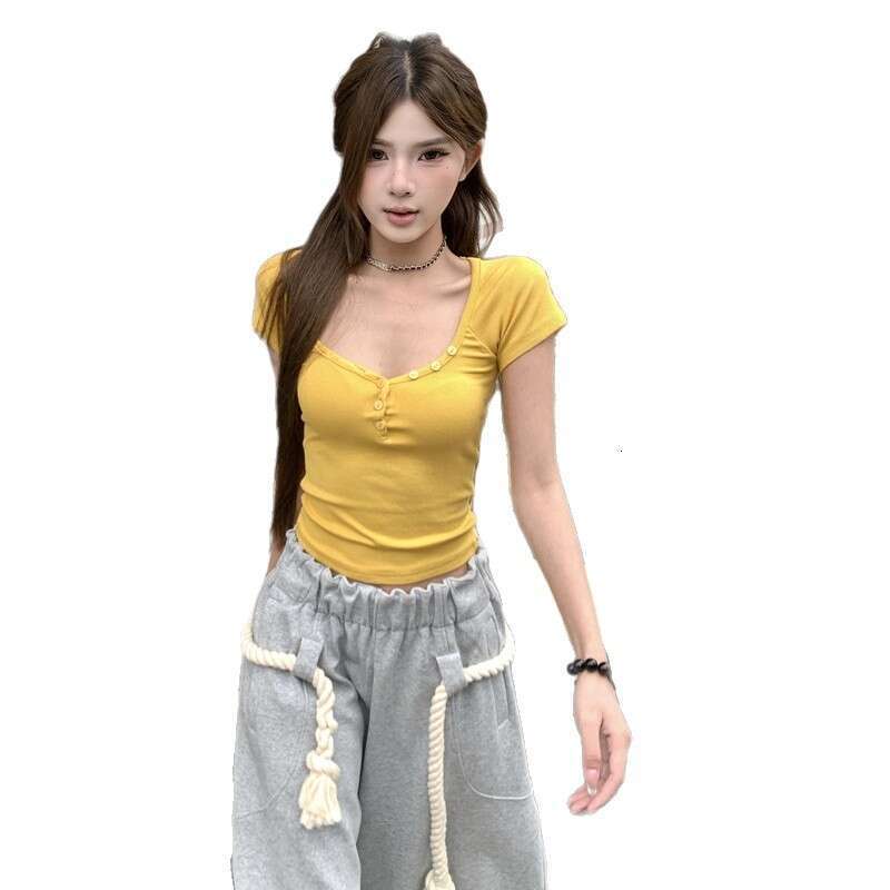 V-Neck Sleeve T-Shirt For Women Summer Slim Fit Inner Wear Design Sense Hot Girl Simple Slimming Short Versatile Top Trendy B5
