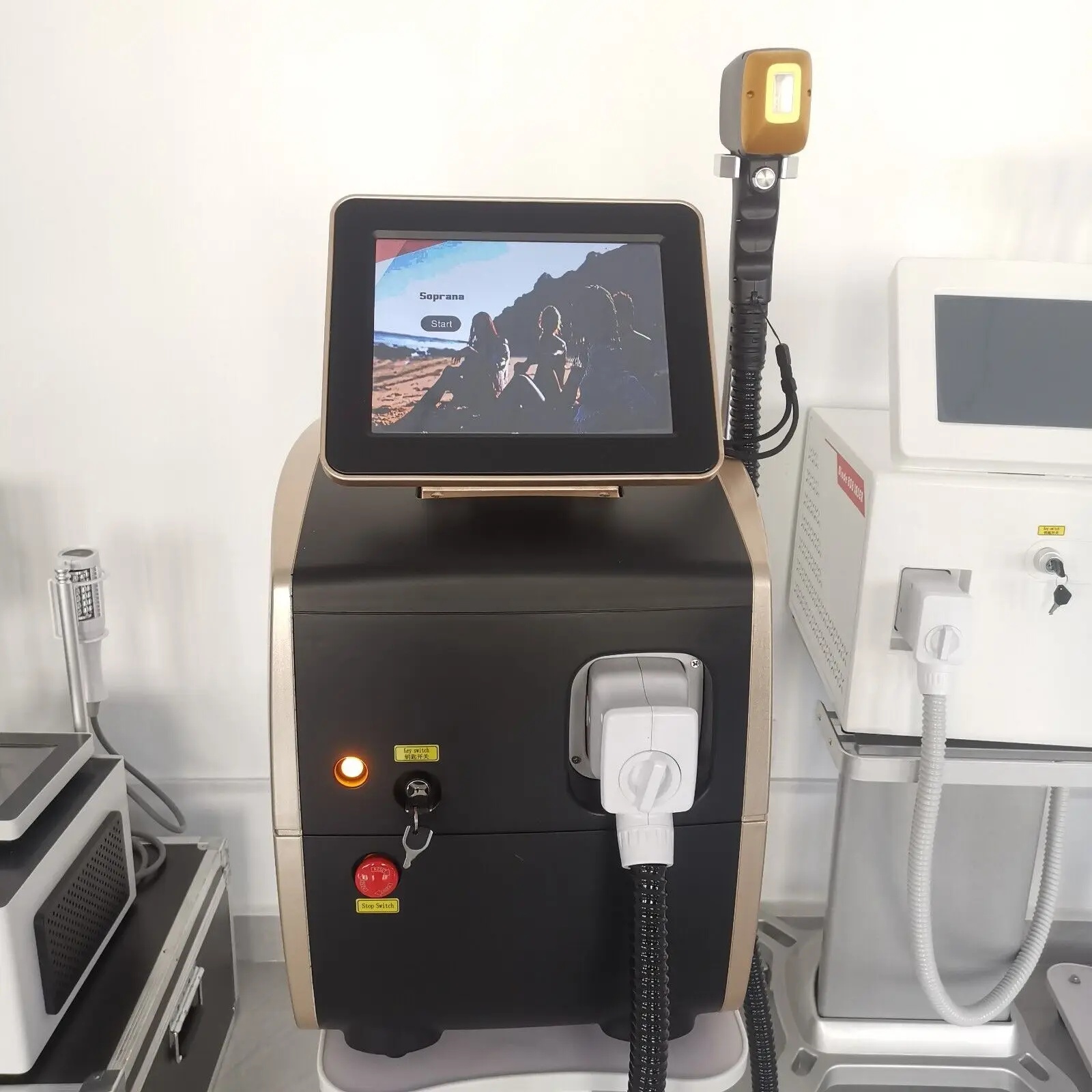 808nm Diode Laser Freezing Point Painless And Permanent Hair Removal With Three Wavelength 755nm 808nm 1064nm Equipment