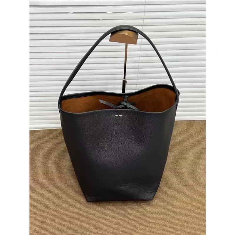 Bucket Bag 2025 New Bucket Bag Premium Single Shoulder Large Capacity Commuter OL Tote Bag