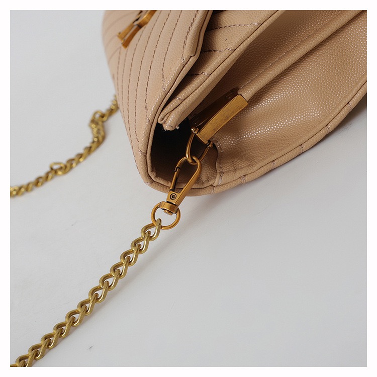 Designer bag Shoulder Bag Luxury Bag Crossbody Purse Designer 2025 New Trendy Chain Shoulder Bag Fashion Versatile Crossbody Small Square Bag Red Khak