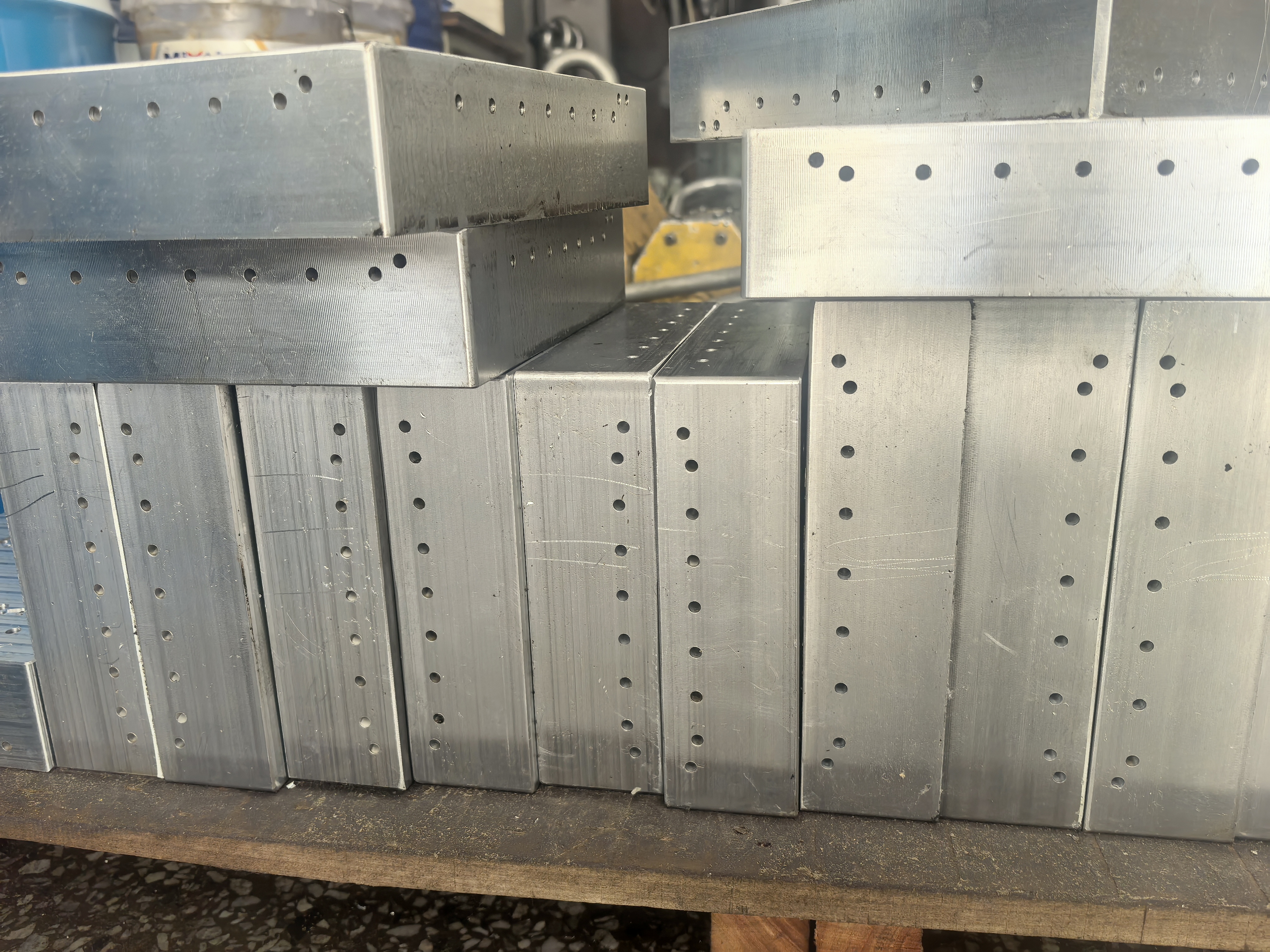 Precision Temperature Control Water Bath Heater Plate with Adjustable Drills