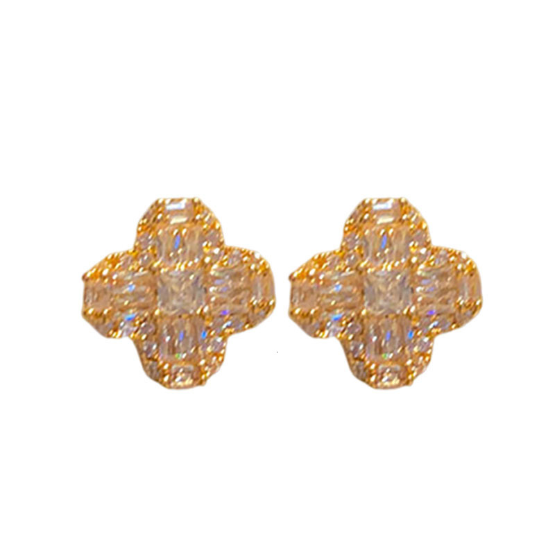 18K Real Gold Plated Silver Needle Zircon Four-Petal Flower Earrings Fashion High-End Earrings Light y Versatile Ear Jewelry 250710