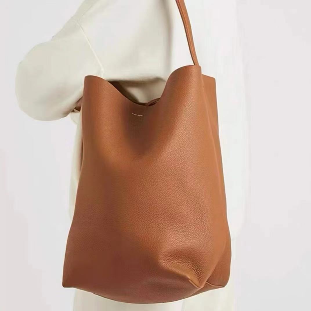 Bucket Bag 2025 New Bucket Bag Premium Single Shoulder Large Capacity Commuter OL Tote Bag