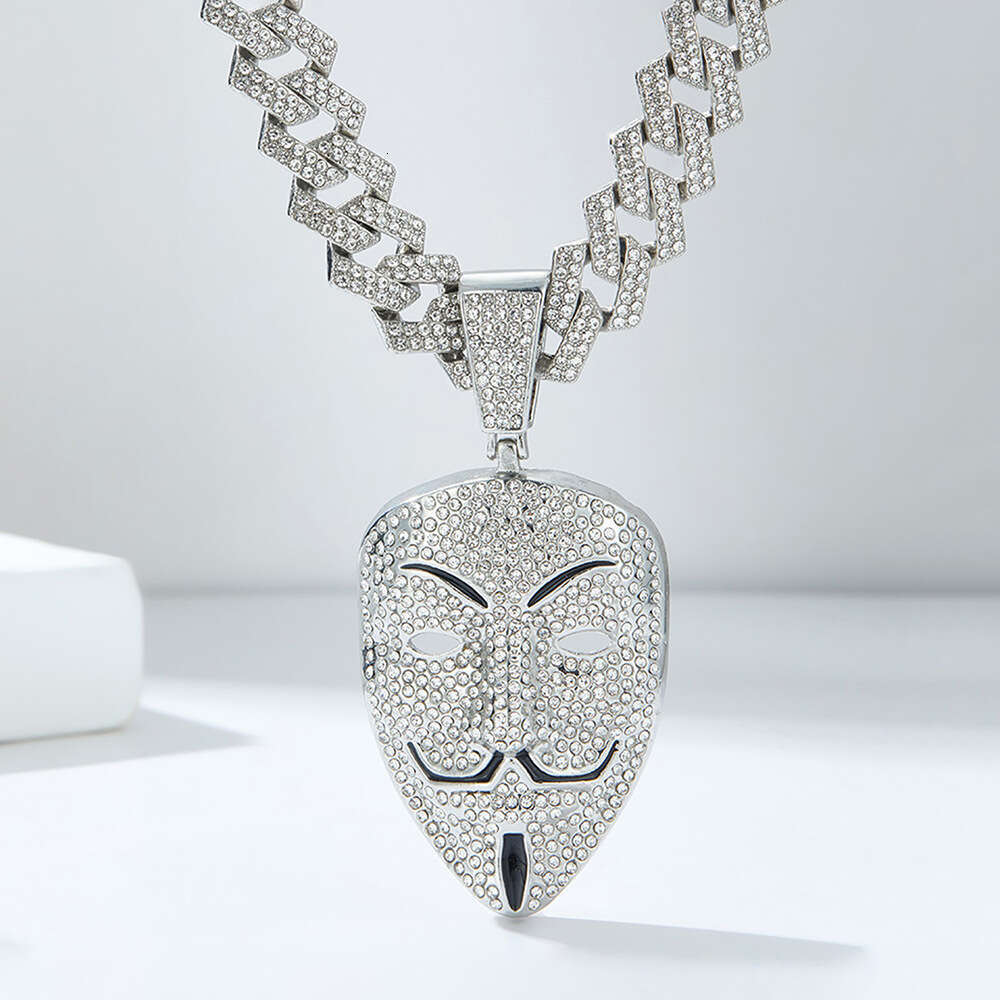 Halloween Hip-Hop Full Dia V for Vendetta Guy Fawkes Mask Alloy Pendant Men's Cuban Necklace