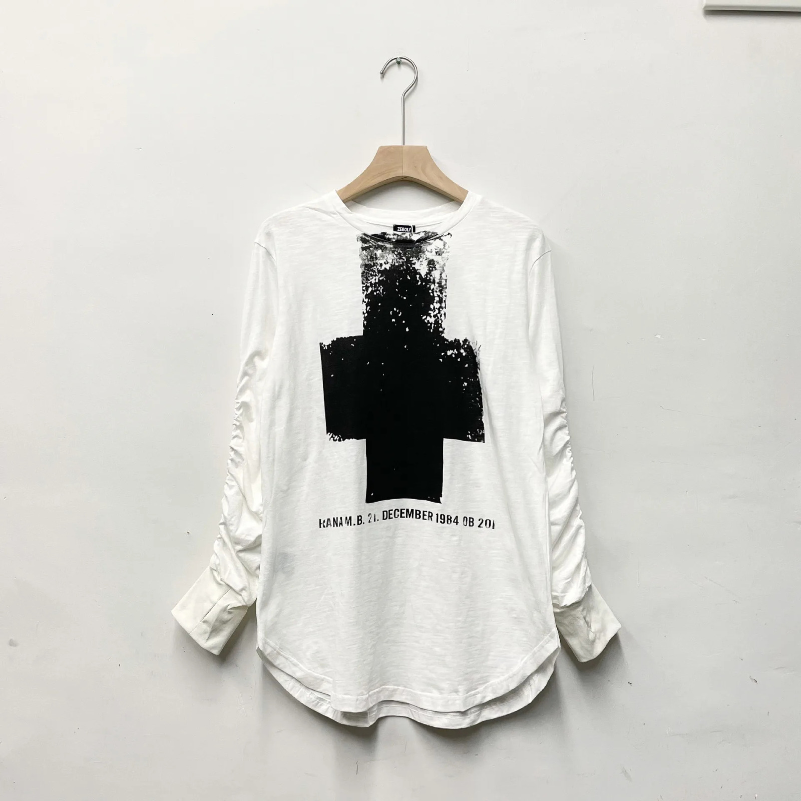 2025 Summer Cross Graffiti Print Hip Hop Punk Long Sleeve T Shirt Men Black White Gothic Vintage Tops Streetwear 250707